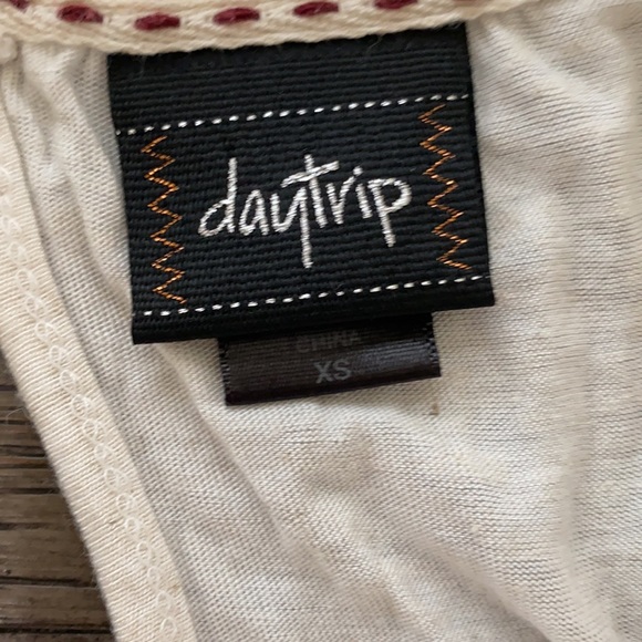 Daytrip lace tank with ruffle sleeves size XS - Picture 2 of 4